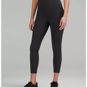 Black lulu lemon leggings